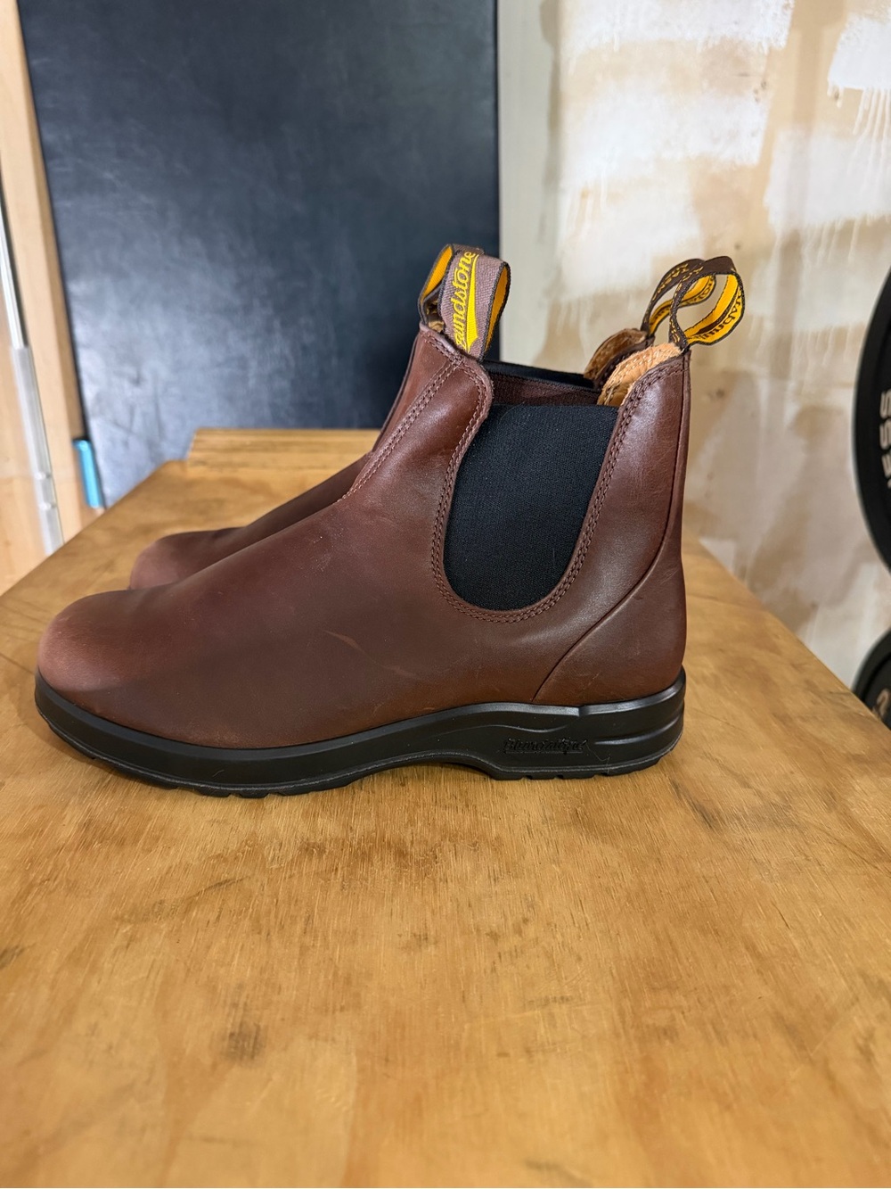 Blundstone Brown Leather Chelsea Boots with Black Elastic Men’s 10.5 Brand New